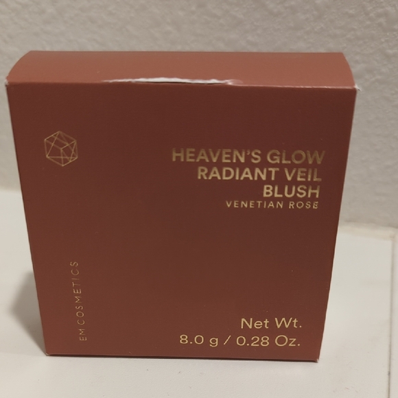 EM Cosmetics Radiant Veil Blush - Venetian Rose - Picture 1 of 3